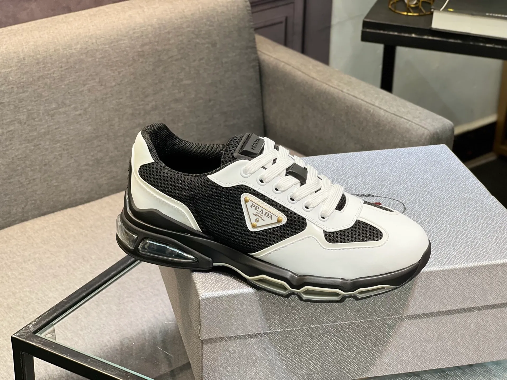 Men's shoes 💰660 [PRADA] Men's shoes are popular in the counter, official website is synchronized, 1 high-quality shipment ✔️ Original frosted cowhide + cowhide lining, 1🆚1 replica, original sole, 38-45 (45 customized, non-refundable)